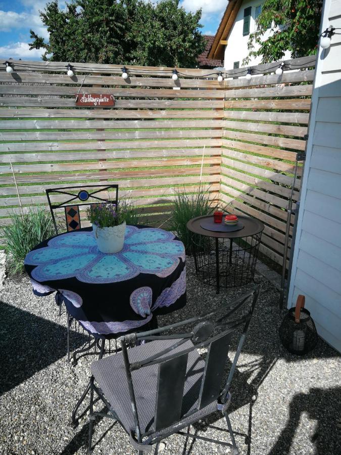 B&B Whitianga Vinelz Bagian luar foto